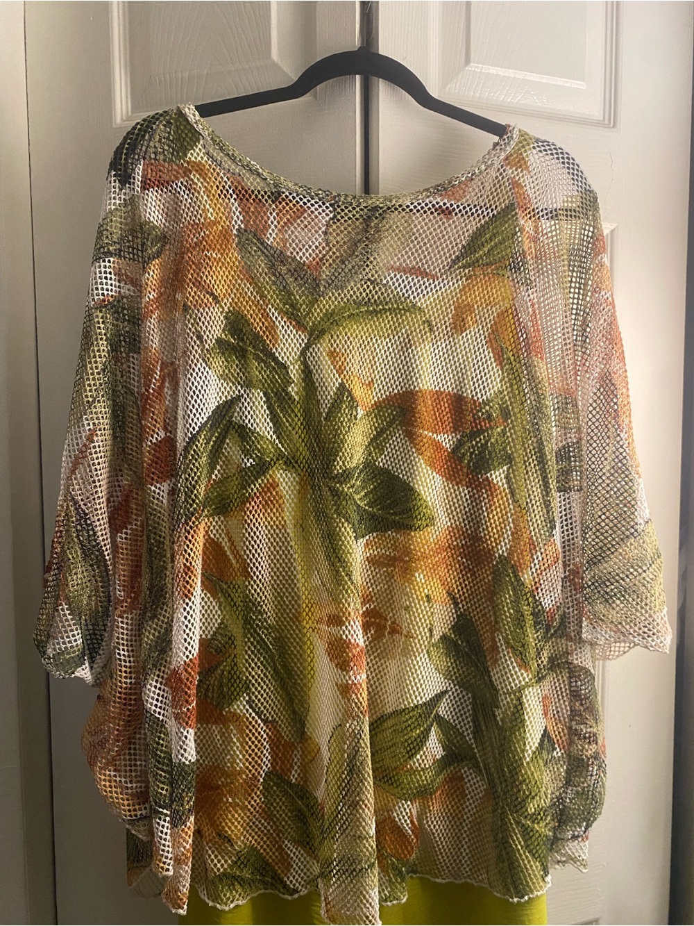 cha cha vente Orange and White Mesh Net Top